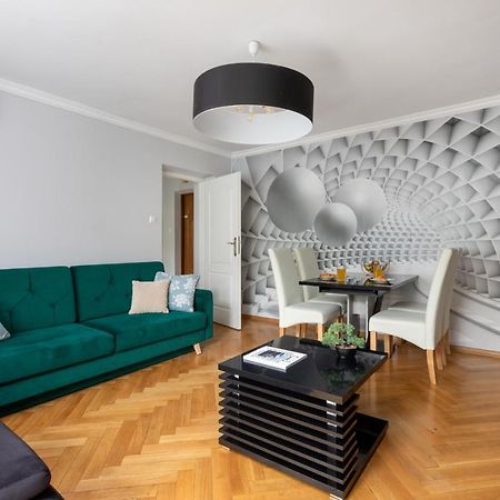 Rent Like Home - Hoza 38 Varsóvia Exterior foto